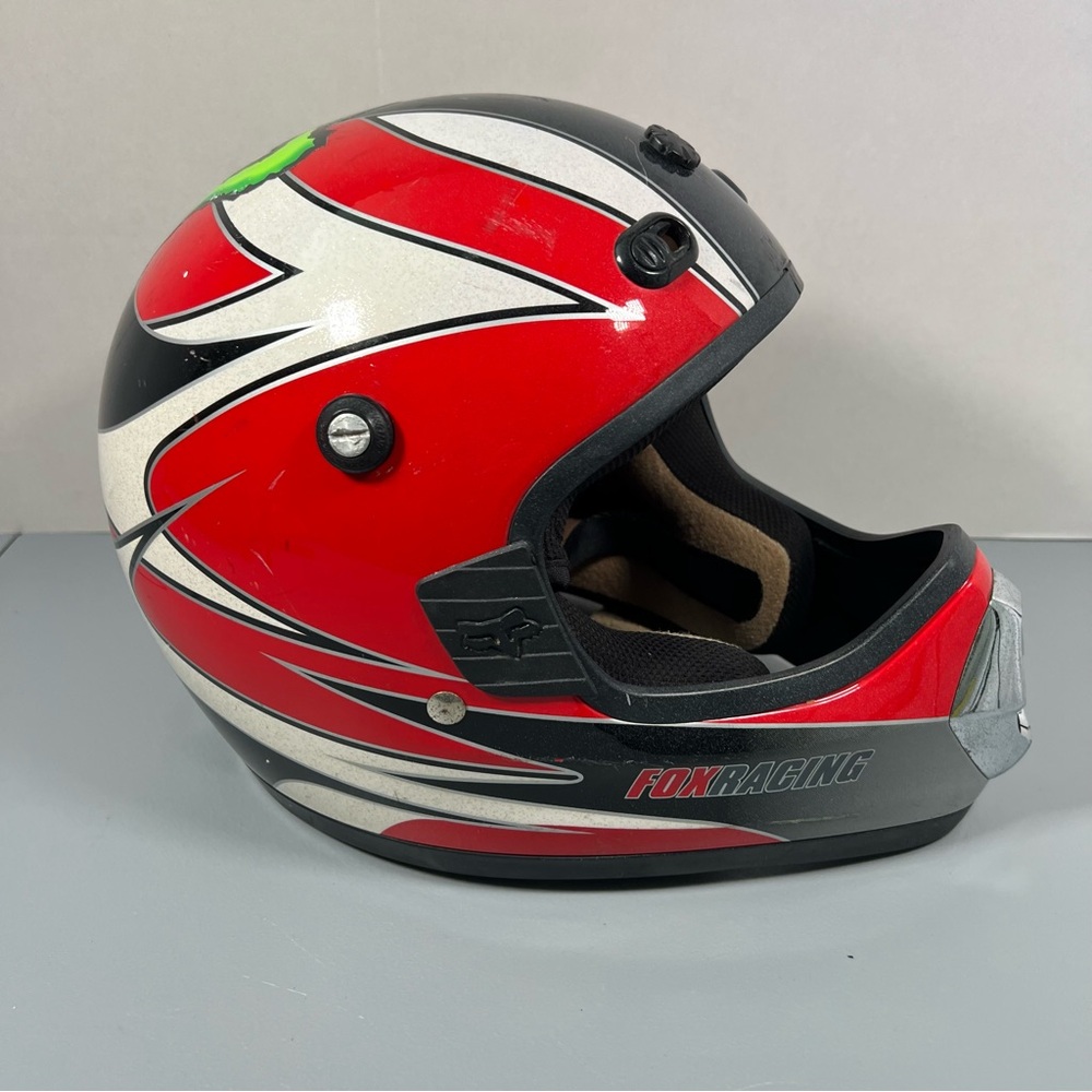 Fox Racing V1 Youth Helmet Size Small 47-48CM Motocross/Off-Road Monster Energy